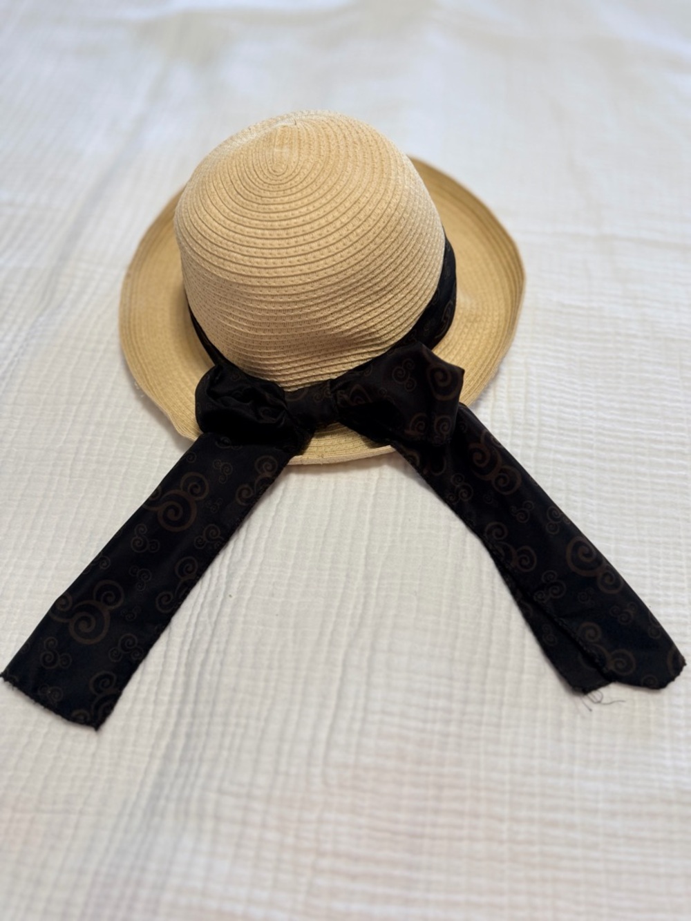 Disney Parks Straw Hat Mickey Ribbon Bow Wide Brim Sun Hat Adult One Size